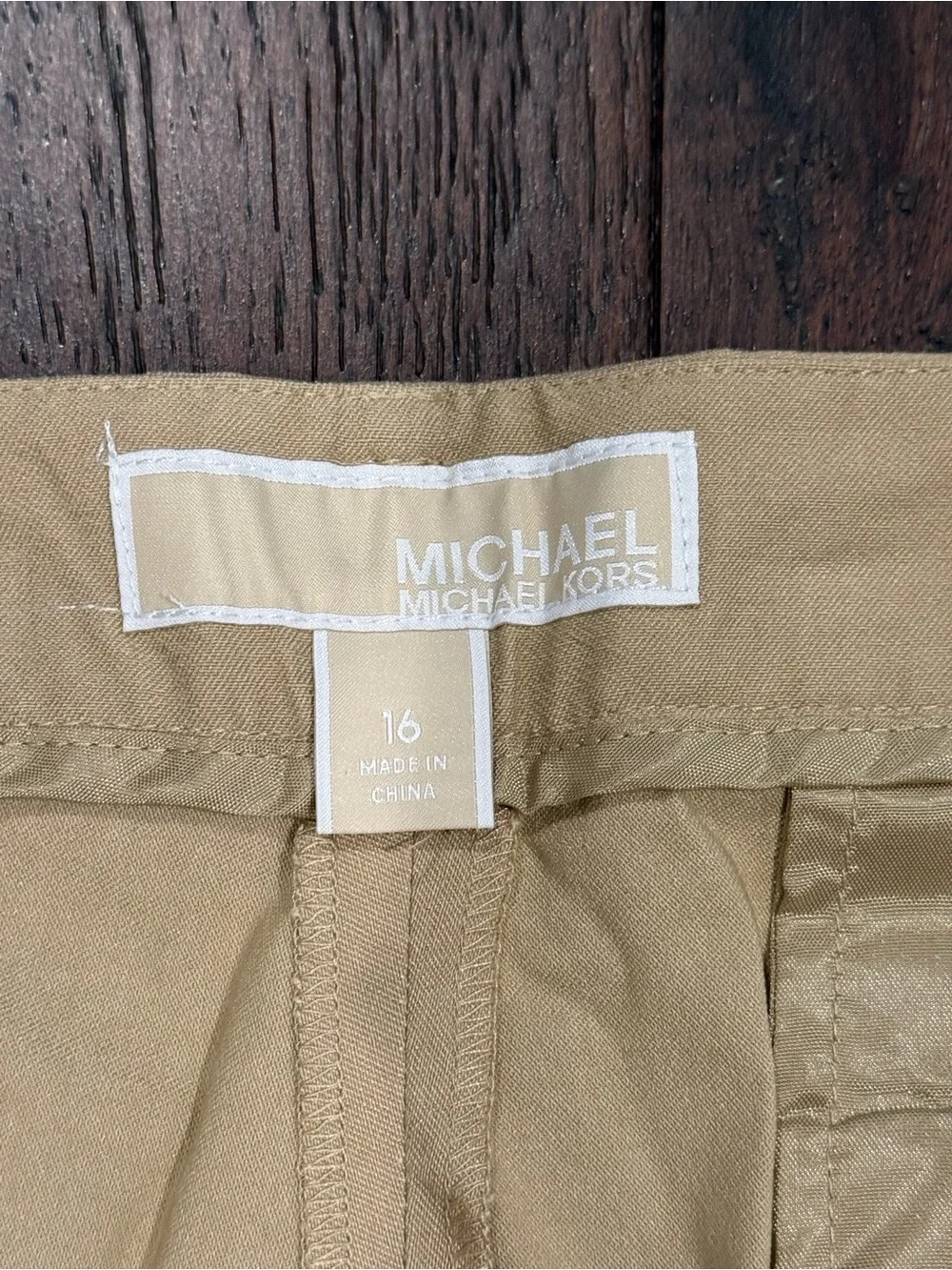 NWT Michael Kors Plus Size 16 Classic Straight Leg Chinos in Khaki